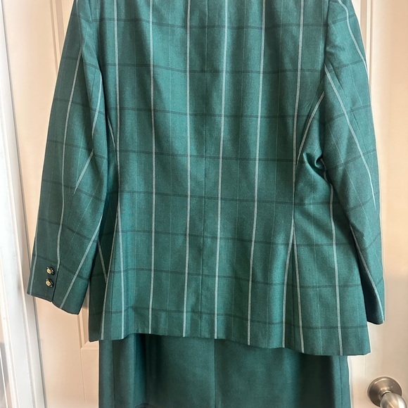 Executive Collection Women’s 2pc Green Plaid Skirt Suit Size 12 - Picture 8 of 11